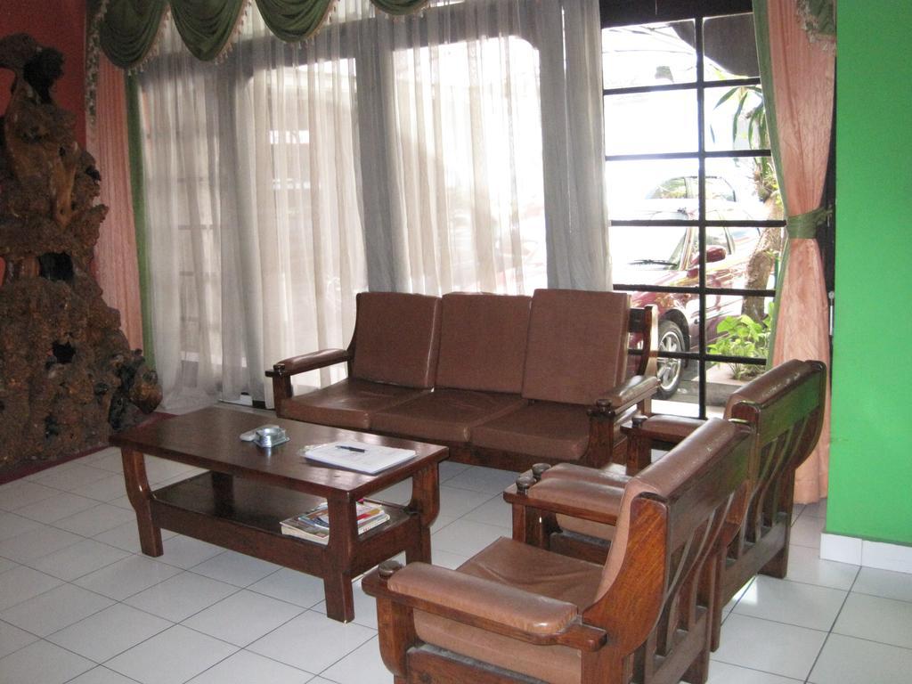 Sekar Sari Inn Kuta  Bagian luar foto